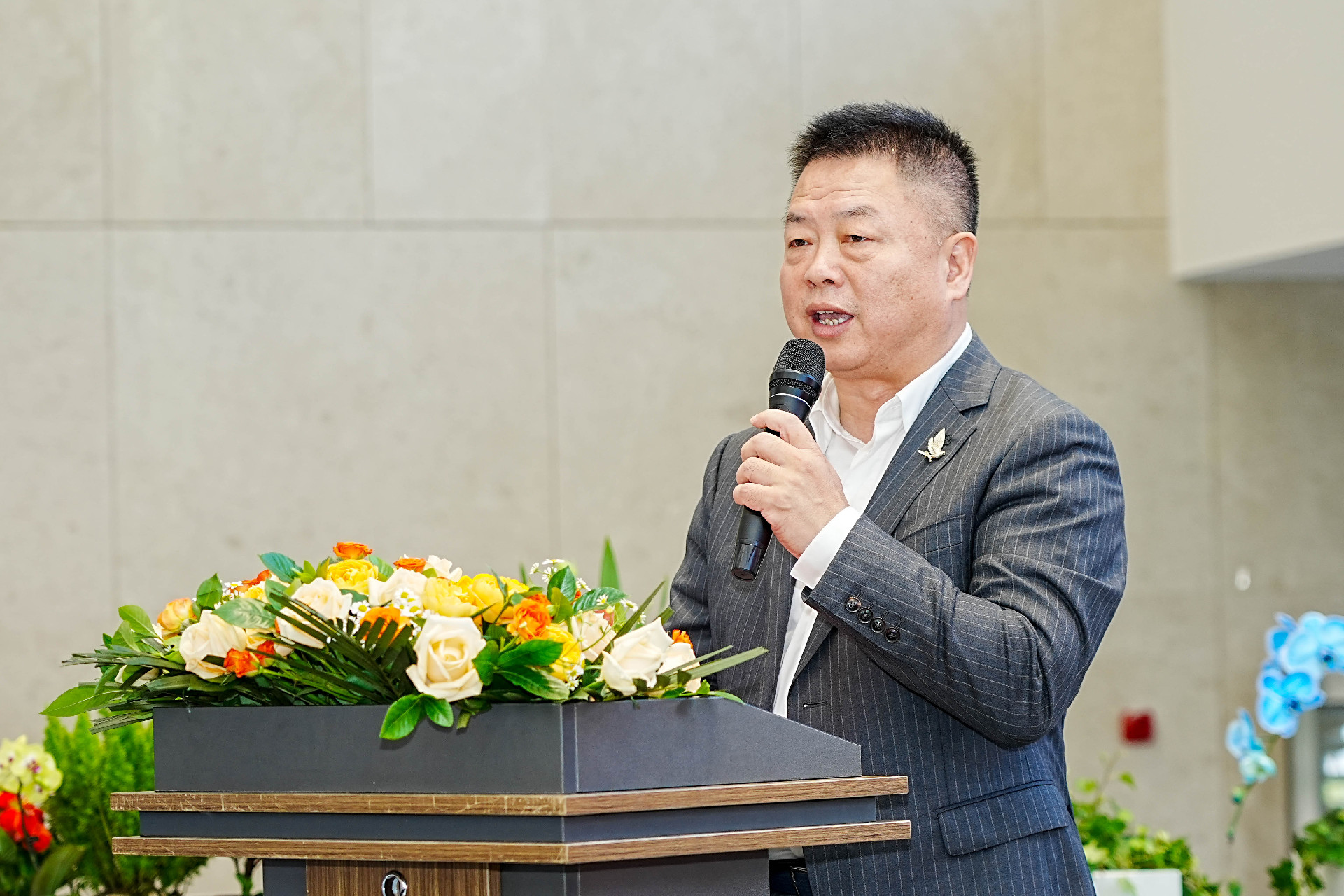 undefined 6ff1a3063d6f880b0fc7fd45ba0b1888.jpg